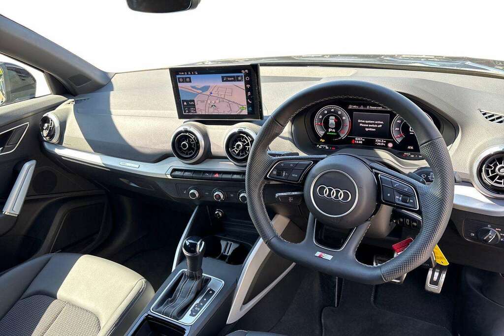 Audi Q2 35 Tfsi Black Edition S Tronic 2026 Grey #6