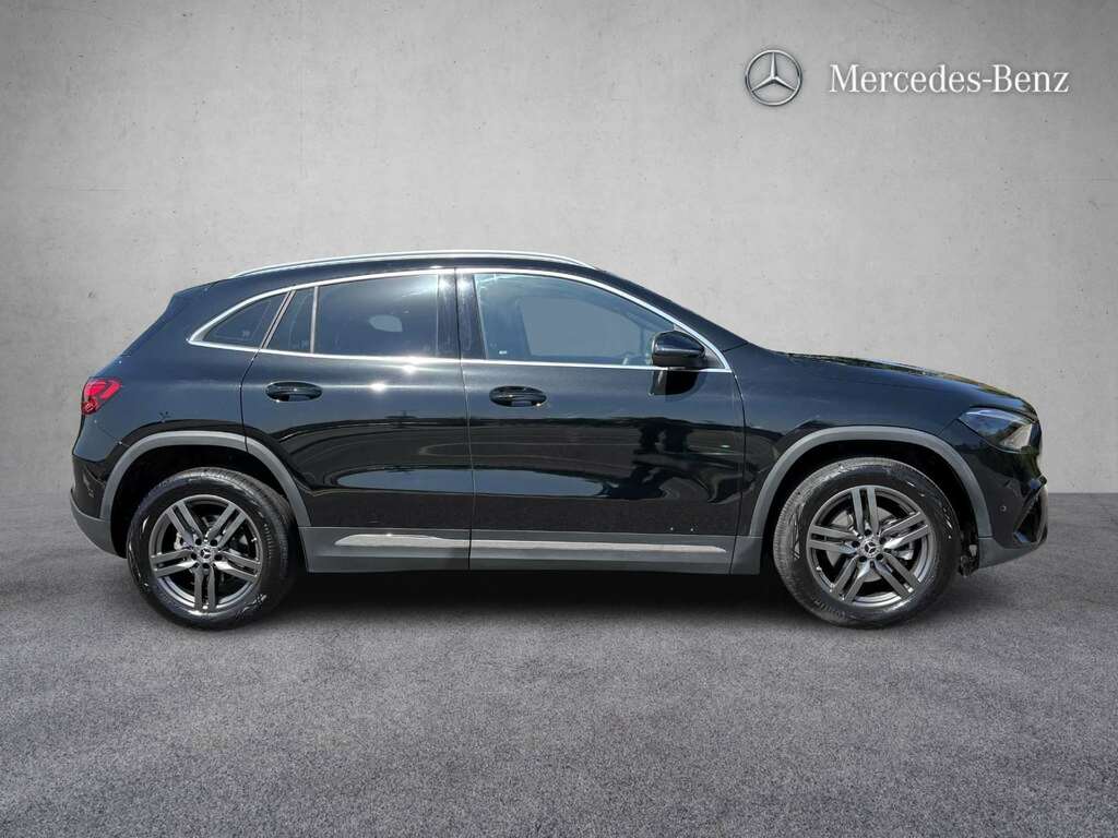 Mercedes-Benz GLA Class 180 Sport Edition 2025 Black #4