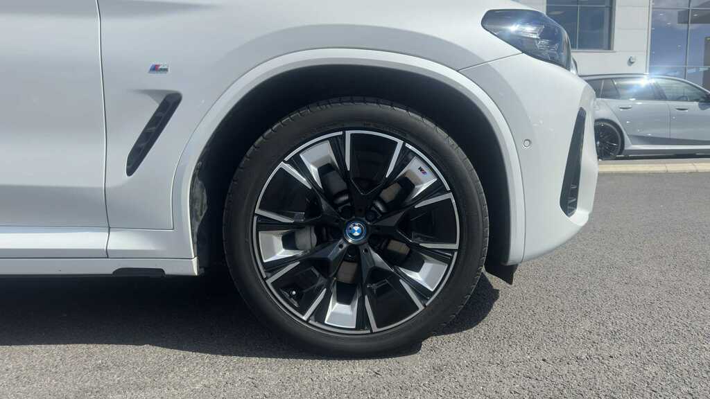 BMW iX3 Bmw -E Estate 210Kw M Sport Pro 80Kwh White #15