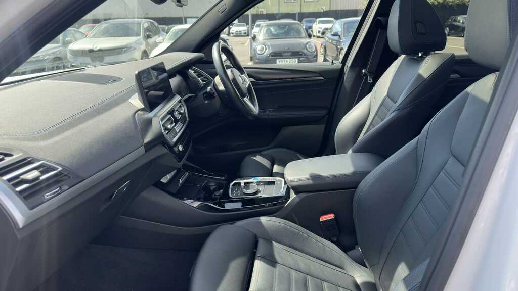 BMW iX3 210Kw M Sport Pro 80Kwh 2023 White #6
