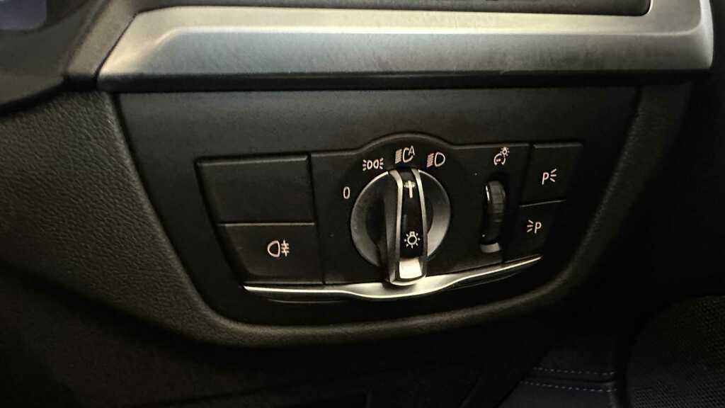 BMW iX3 Bmw -E Estate 210Kw M Sport Pro 80Kwh White #23