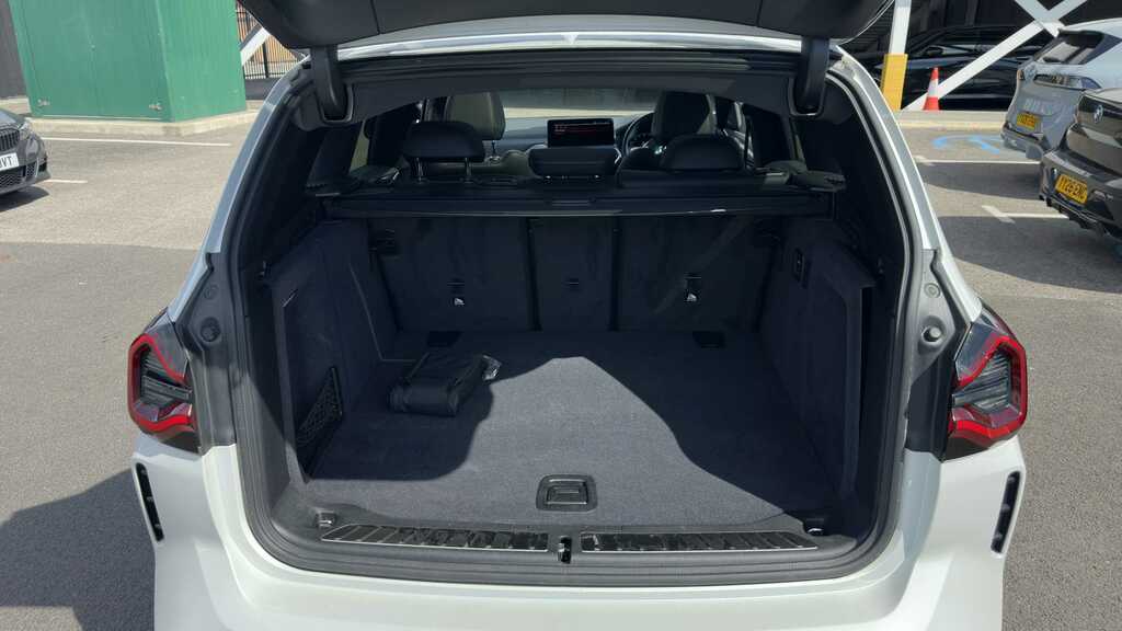 BMW iX3 Bmw -E Estate 210Kw M Sport Pro 80Kwh White #14