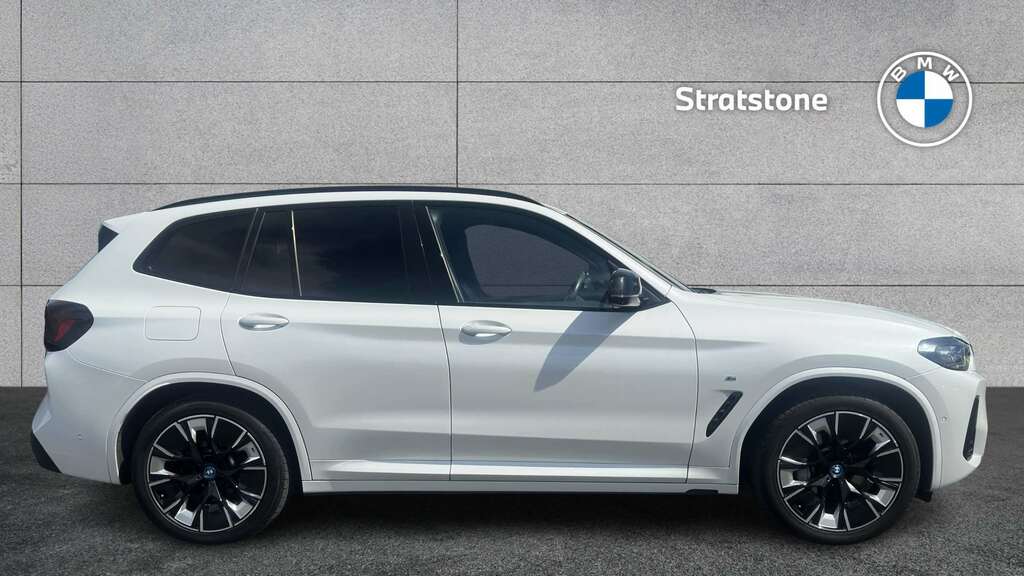 BMW iX3 210Kw M Sport Pro 80Kwh 2023 White #3