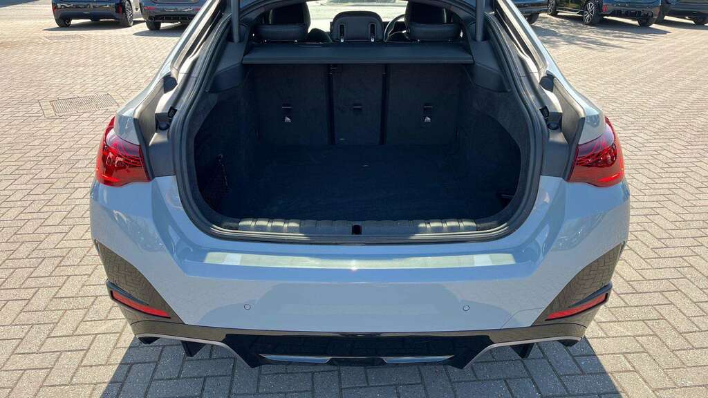 BMW i4 400Kw M50 83.9Kwh 18 Alloy 2025 Blue #14