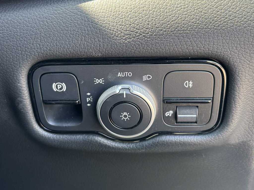 Mercedes-Benz V Class 2.0 V300d Amg Line G-tronic Euro 6 Ss Xlwb Black #30