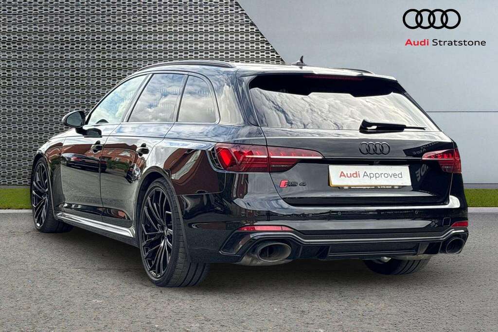 Audi RS4 Rs 4 Tfsi Quattro Carbon Black Tiptronic 2024 Black #3