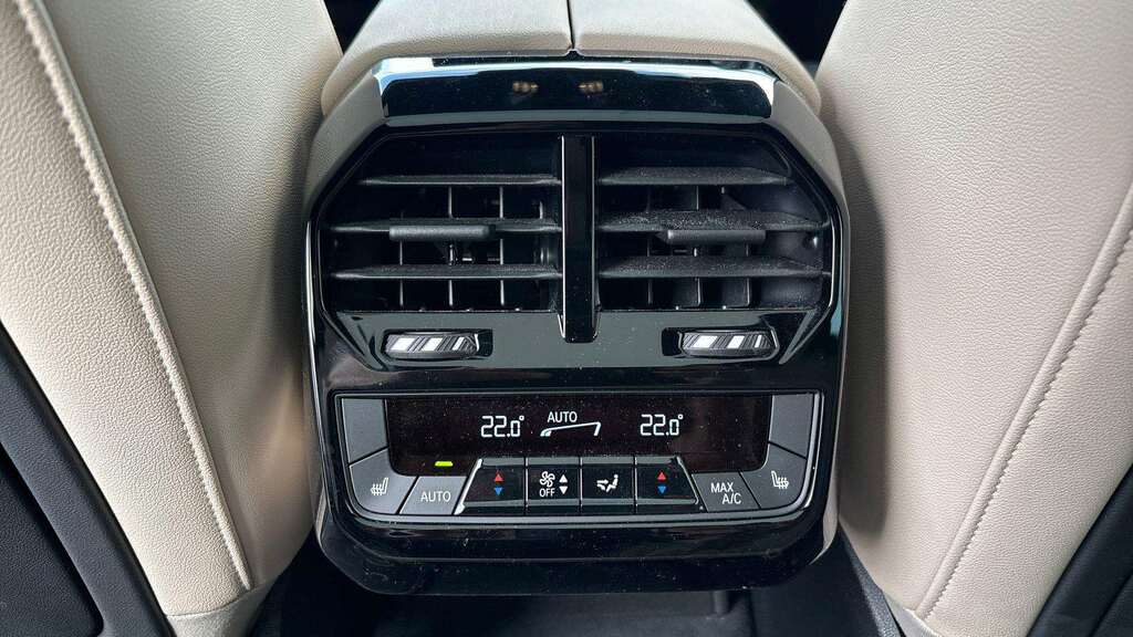 BMW iX 40 76.6Kwh M Sport Xdrive 11Kw Charger  #37