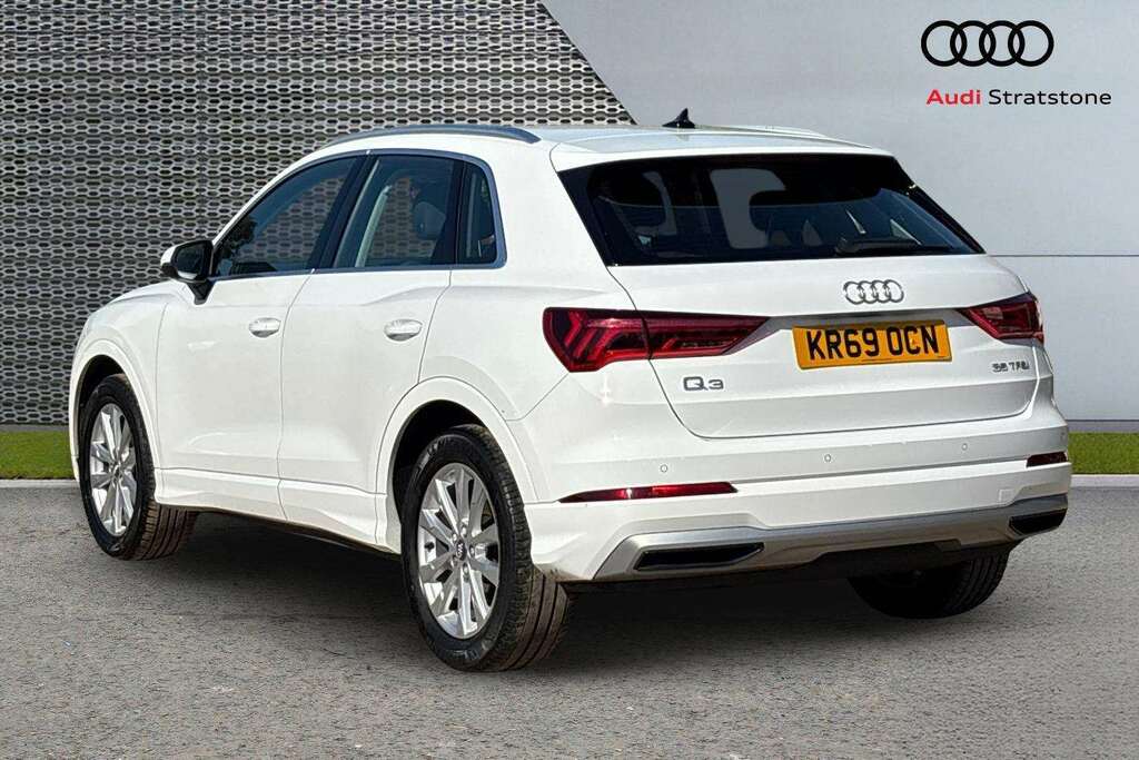 Audi Q3 35 Tfsi Sport 2019 White #3