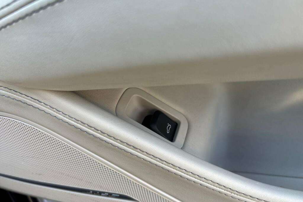 Audi A8 #34
