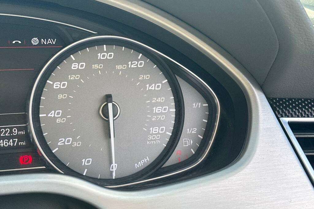 Audi A8 #31
