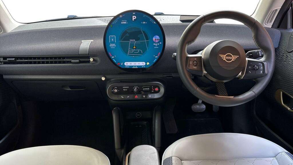 Mini Hatch 135Kw E Classic 41Kwh 2024 FV24DJK Silver #5