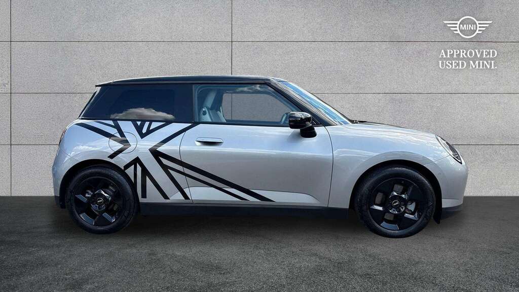 Mini Hatch 135Kw E Classic 41Kwh 2024 FV24DJK Silver #3
