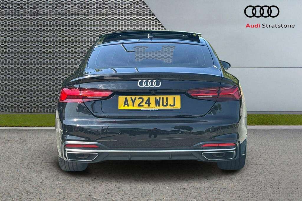 Audi A5 35 Tfsi Sport S Tronic 2024 Black #6