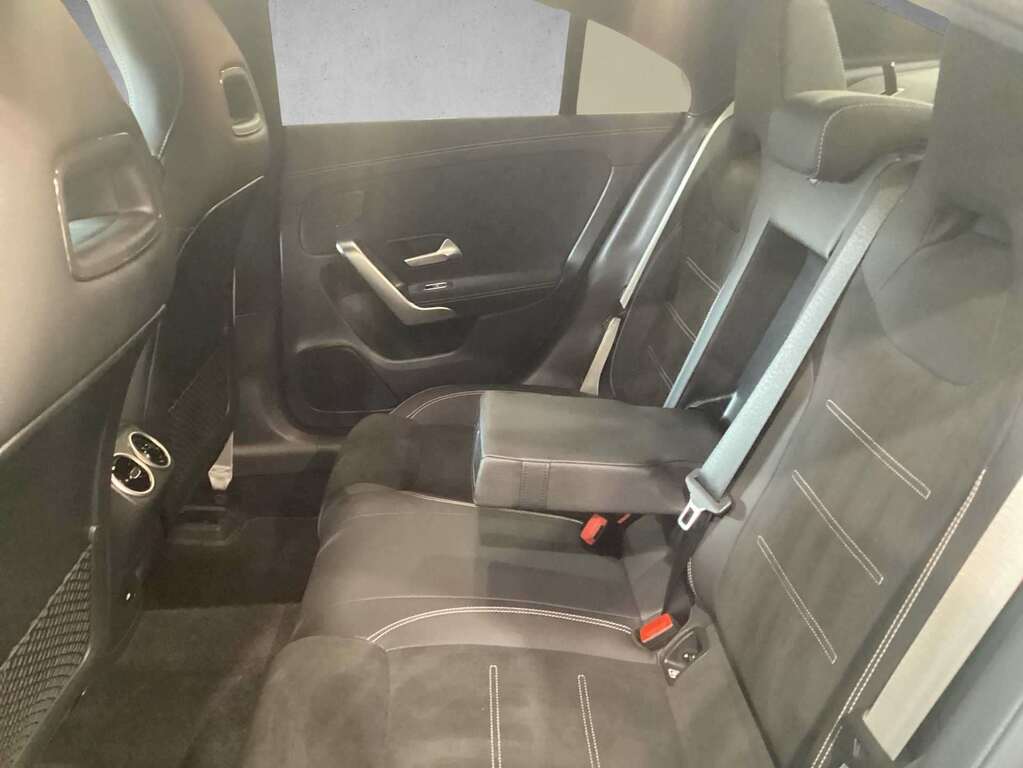 Mercedes-Benz CLA Class Cla 220D Amg Line Premium Tip Black #8