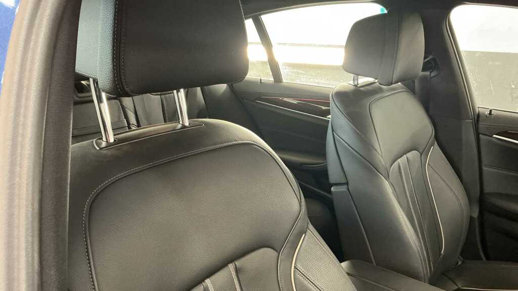 BMW 5 Series 530D Xdrive M Sport Saloon 3.0 #23