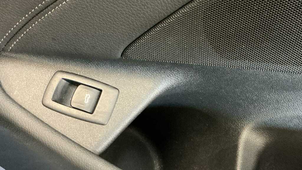 BMW 5 Series 530D Xdrive M Sport Saloon 3.0 #31
