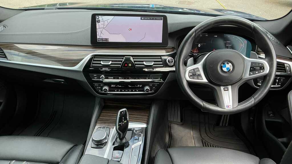 BMW 5 Series 530D Xdrive M Sport Saloon 3.0 #18