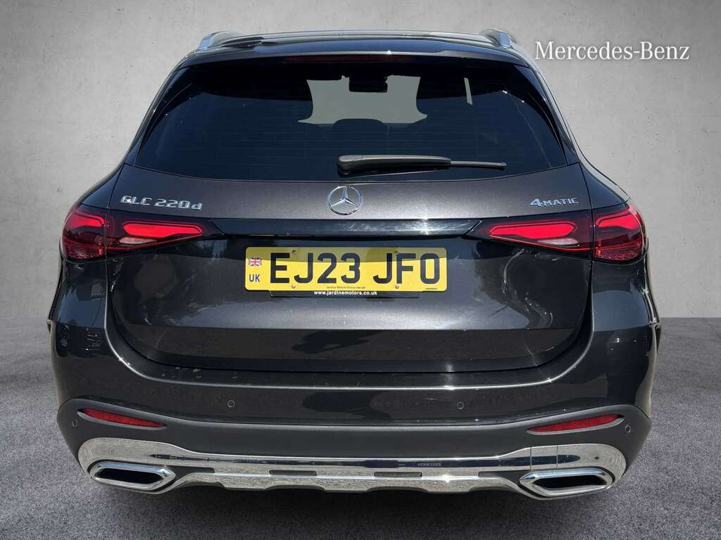 Mercedes-Benz GLC Class 220D 4Matic Amg Line Premium 9G-tronic 2023 Grey #5