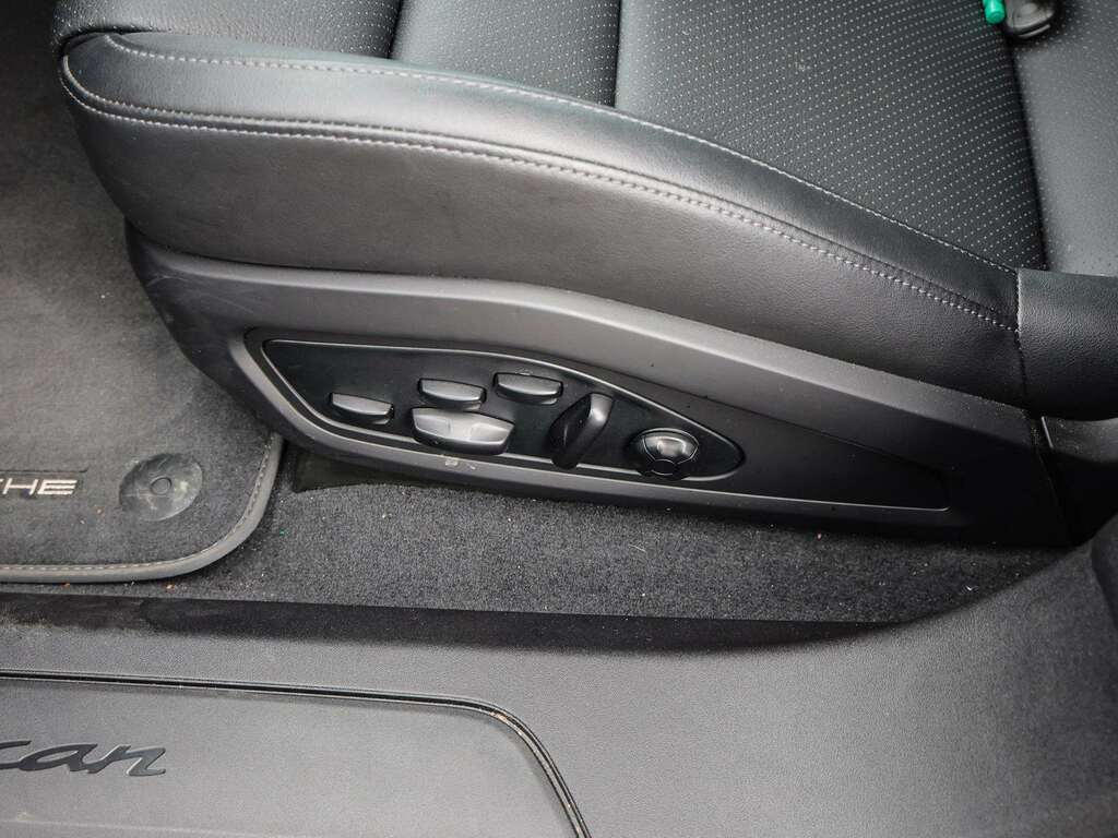 Porsche Taycan 350Kw 4 93Kwh 22Kw 5 Seat Grey #24