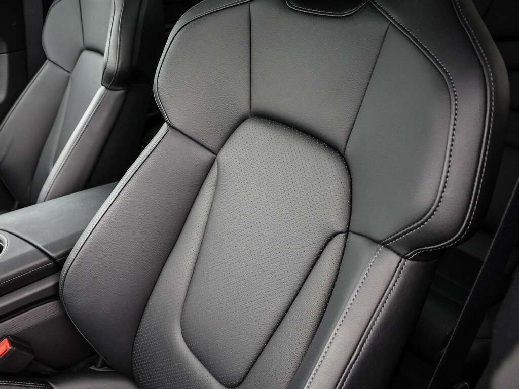Porsche Taycan 350Kw 4 93Kwh 22Kw 5 Seat Grey #18