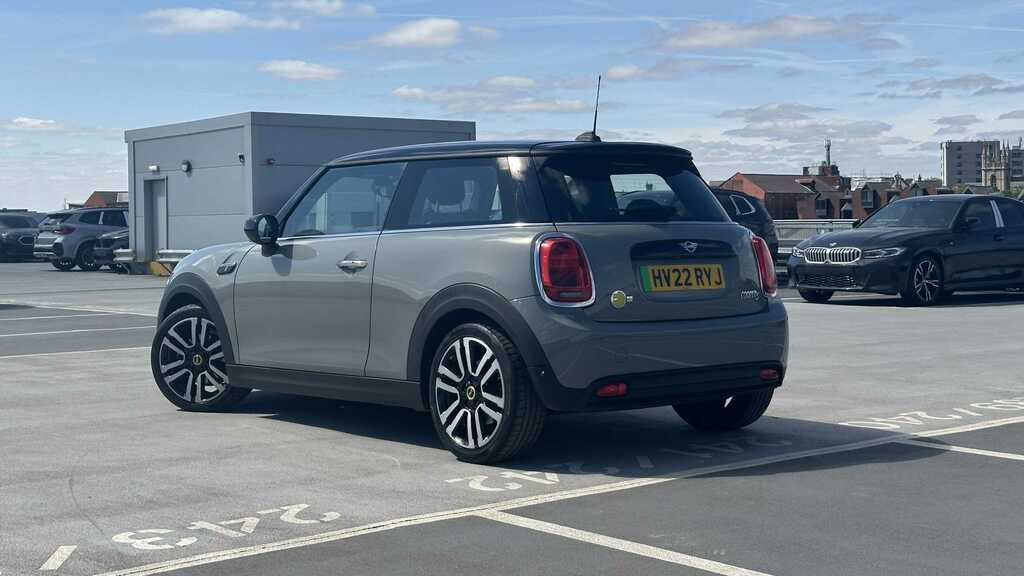 Mini Hatch 135Kw Cooper S Level 2 33Kwh 2022 HV22RYJ Grey #2