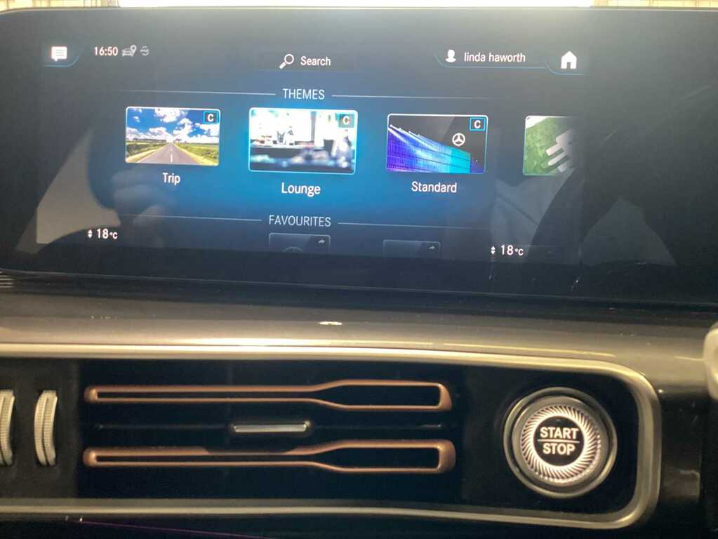 Mercedes-Benz EQC 400 300Kw Amg Line Premium 80Kwh White #38