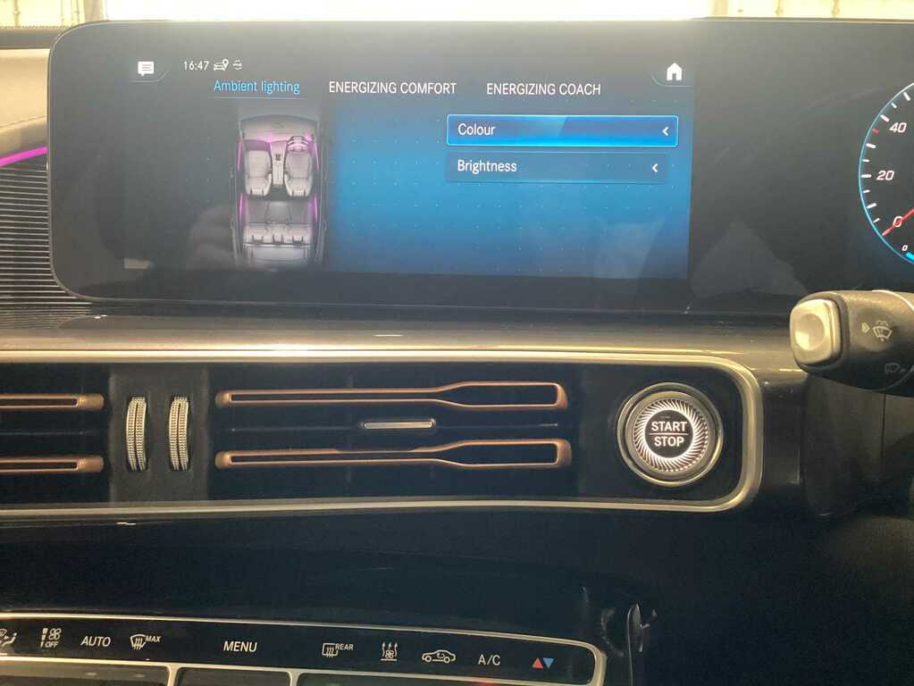 Mercedes-Benz EQC 400 300Kw Amg Line Premium 80Kwh White #30