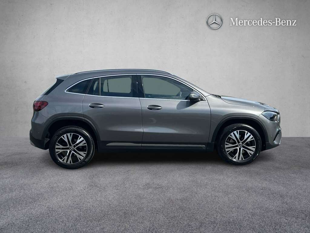 Mercedes-Benz GLA Class 200 Sport Executive 2024 Grey #4