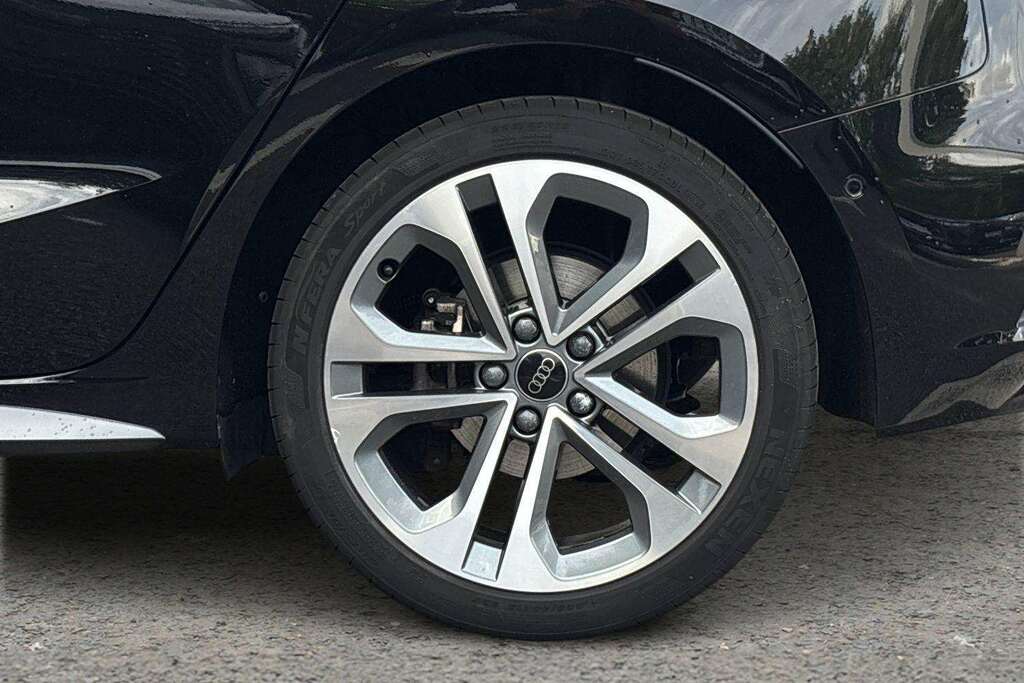 Audi A3 35 Tfsi S Line S Tronic 2025 FH25BYX Black #5