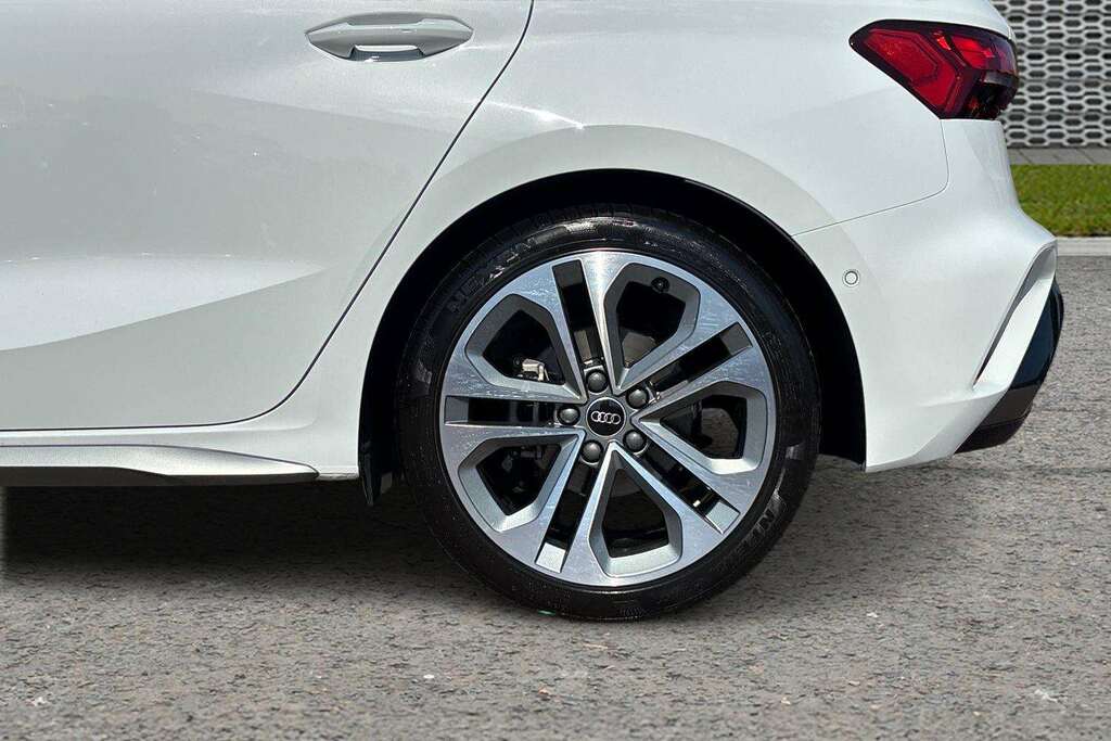 Audi A3 1.5 Tfsi 150 S Line S Tronic 2026 White #5