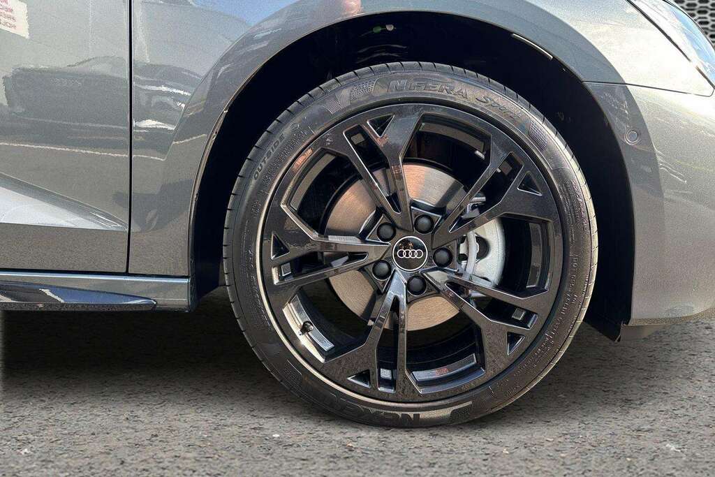 Audi A3 1.5 Tfsi E 204 Black Edition S Tronic 2026 Grey #5