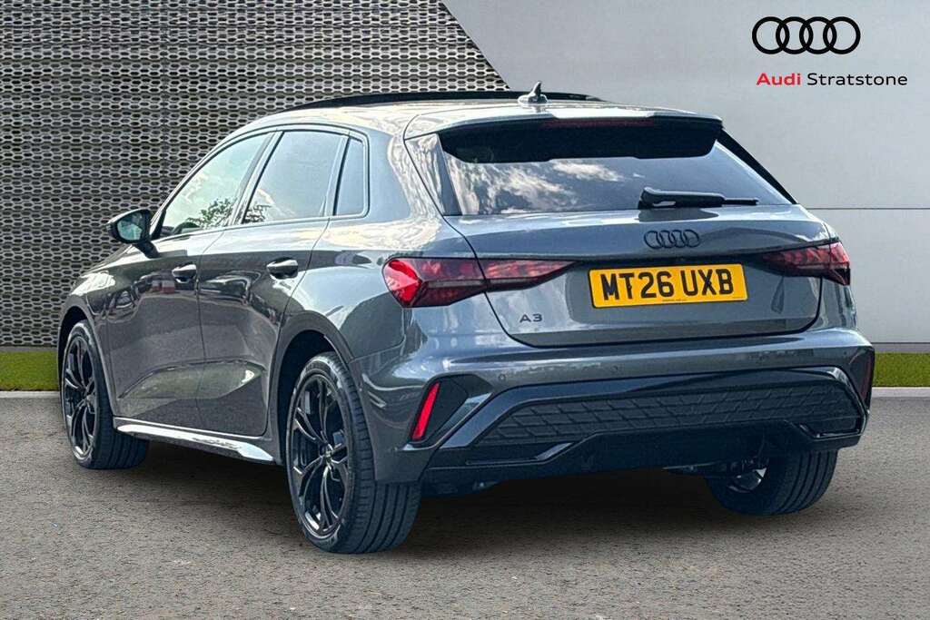 Audi A3 1.5 Tfsi E 204 Black Edition S Tronic 2026 Grey #3