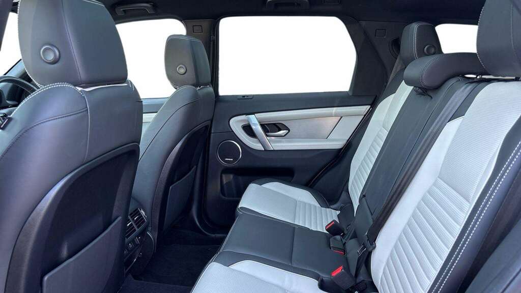 Land Rover Discovery Sport 2.0 D200 Dynamic Hse 7 Seat 2025 Grey #4