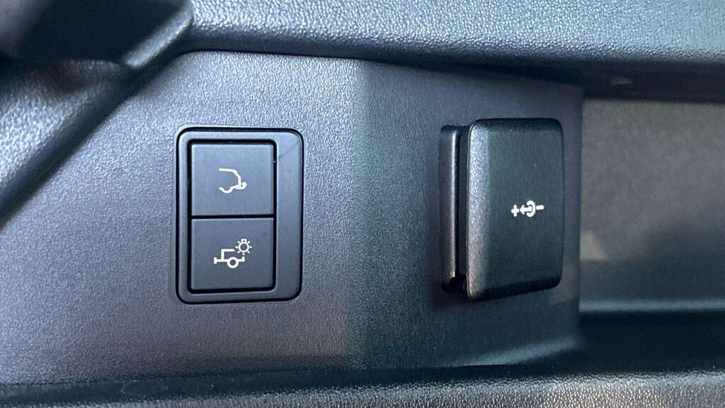 Land Rover Discovery Sport 1.5 P270e 12.17Kwh Dynamic Se Suv Plug- Black #27