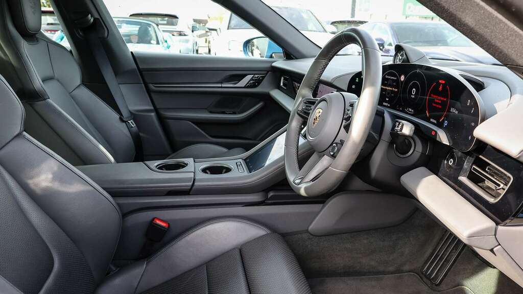 Porsche Taycan 500Kw Turbo 93Kwh 22Kw 5 Seat Blue #13