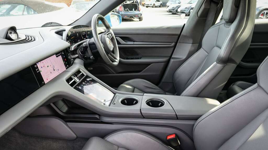 Porsche Taycan 500Kw Turbo 93Kwh 22Kw 5 Seat Blue #14