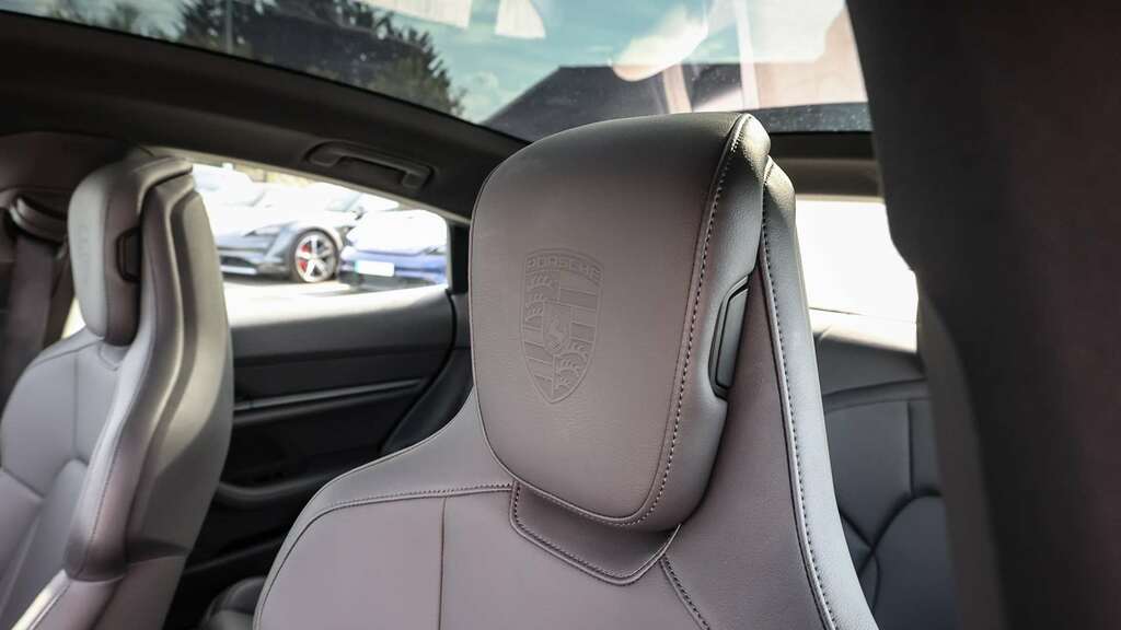 Porsche Taycan 500Kw Turbo 93Kwh 22Kw 5 Seat Blue #17