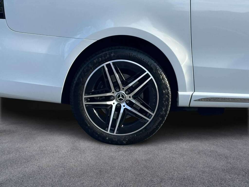 Mercedes-Benz V Class V300 D Premium Amg Line 9G-tronic Long 2025 White #5