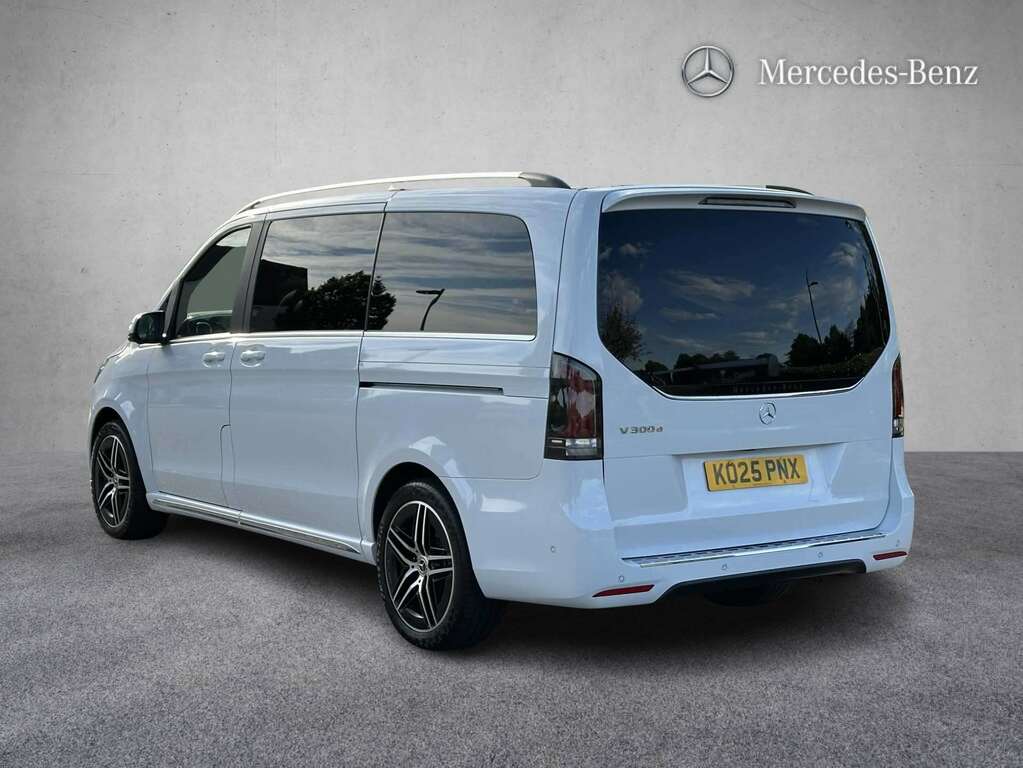 Mercedes-Benz V Class V300 D Premium Amg Line 9G-tronic Long 2025 White #2