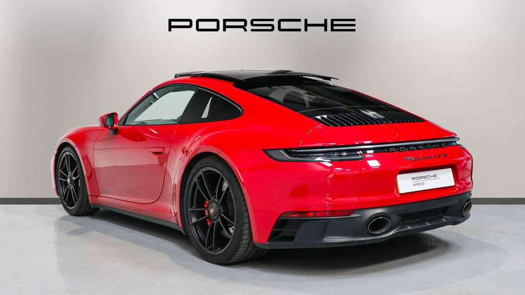 Porsche 911 Carrera 4 Gts S-a 2022 Red #4