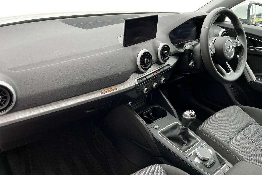 Audi Q2 30 Tfsi Sport 2023 DF23LTV White #2