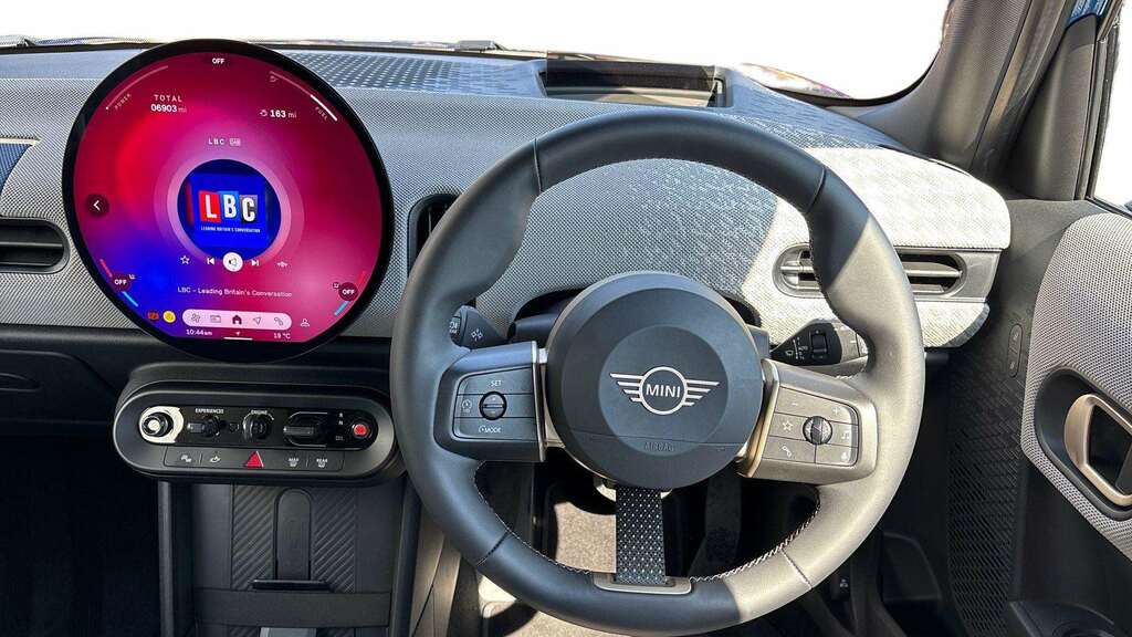 Mini Hatch 1.5 C Exclusive 2026 YD75CNG Blue #6