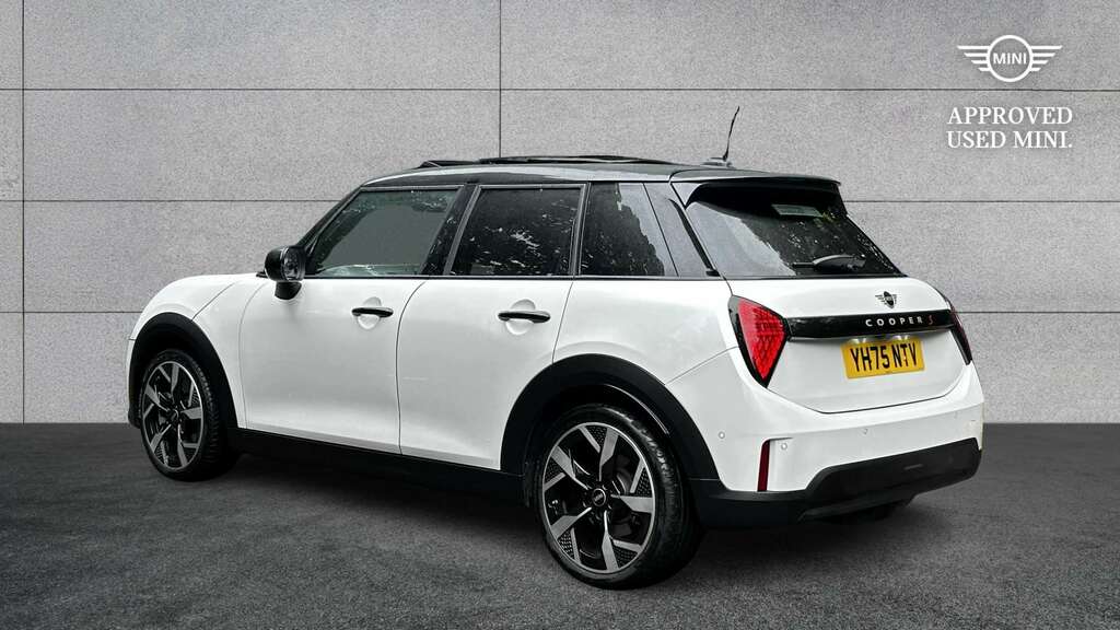Mini Hatch 2.0 S Exclusive 2025 YH75NTV White #3