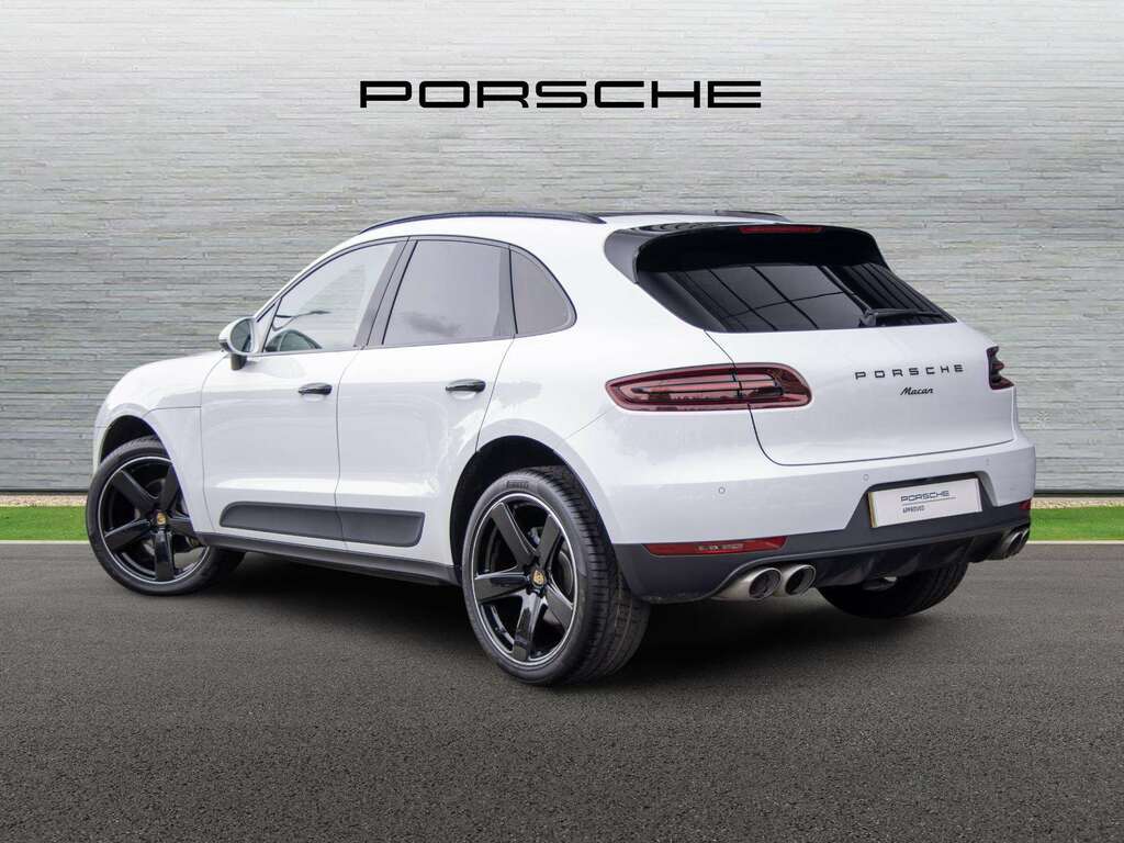Porsche Macan S D S-a 2017 RX67RRY White #2