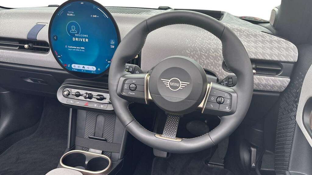 Mini Hatch 2.0 S Exclusive 2025 YF75WFG #6