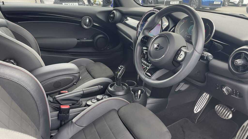 Mini Hatch 1.5 Cooper Sport 2023 YE23SYO Blue #6