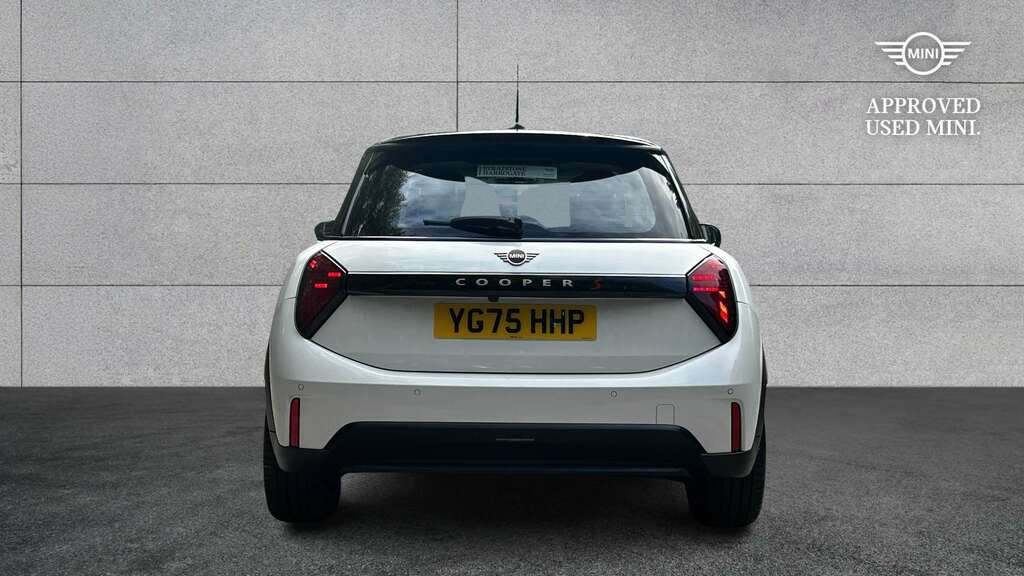 Mini Hatch 2.0 S Classic 2025 YG75HHP White #4