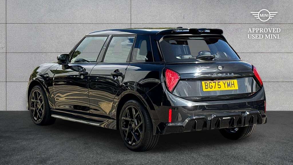 Mini Hatch 1.5 C Sport 2025 BG75YMH Black #2