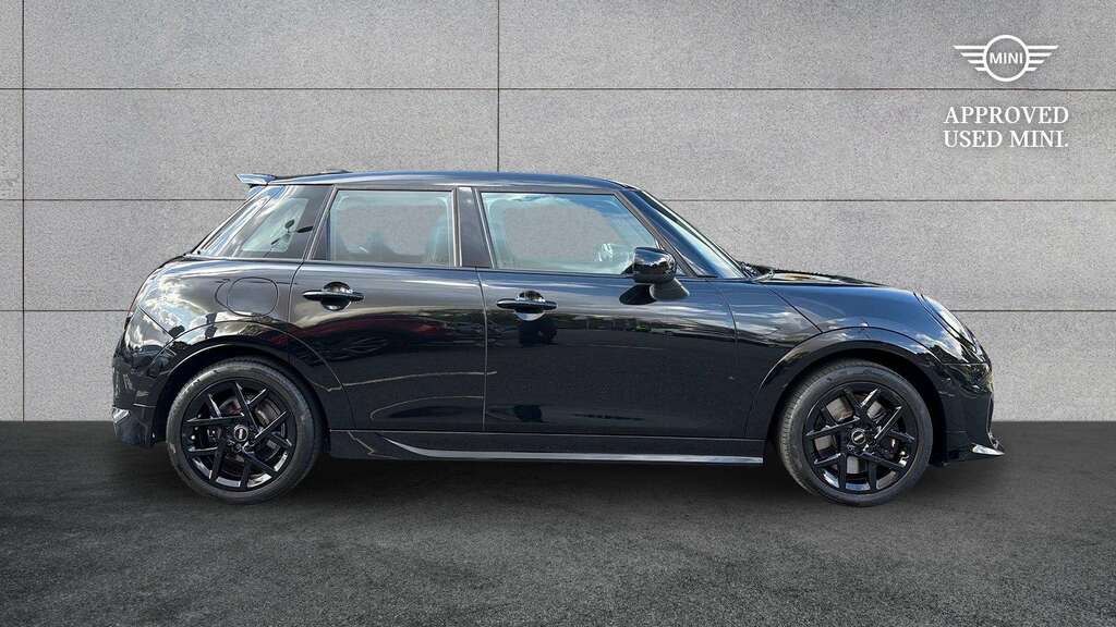 Mini Hatch 1.5 C Sport 2025 BG75YMH Black #3