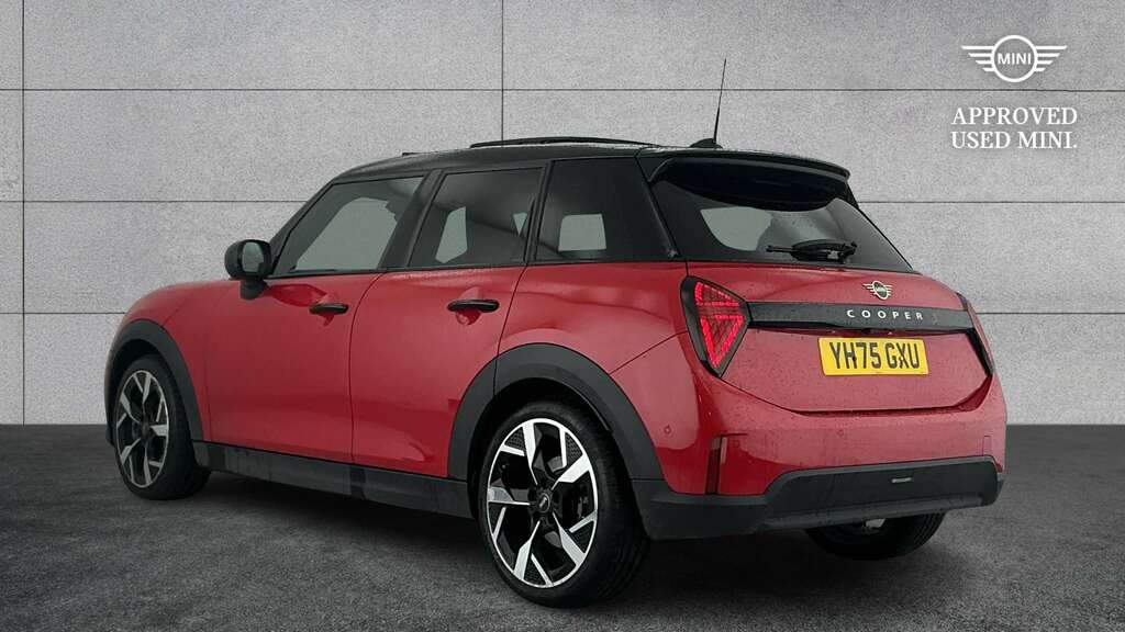 Mini Hatch 2.0 S Exclusive 2025 YH75GXU Red #2